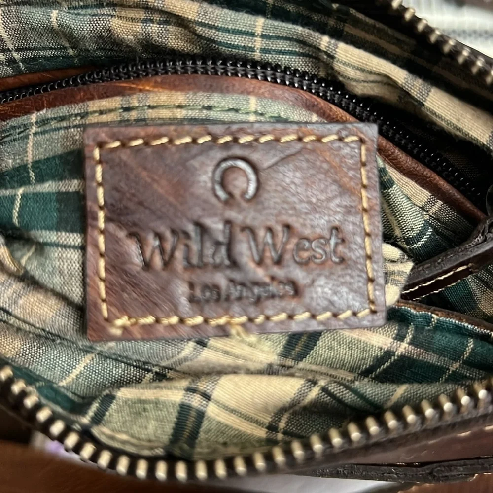 Wild West Classic Brown Leather Messenger Bag. Made in Losangeles